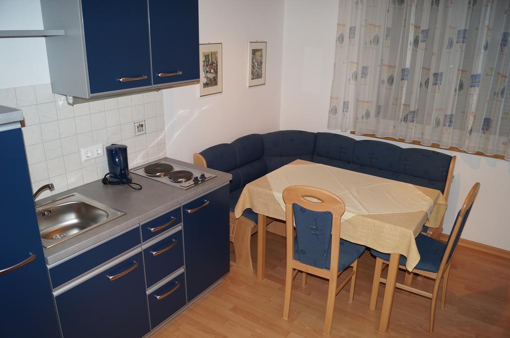 Hofer Guest House Villach Cameră foto