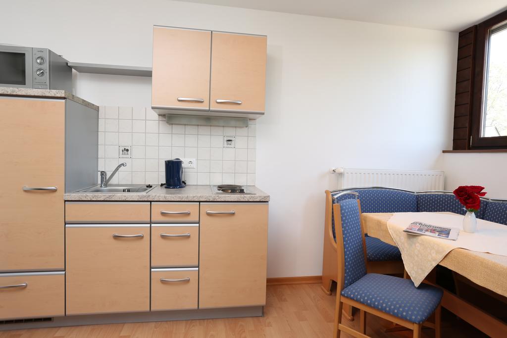 Hofer Guest House Villach Cameră foto