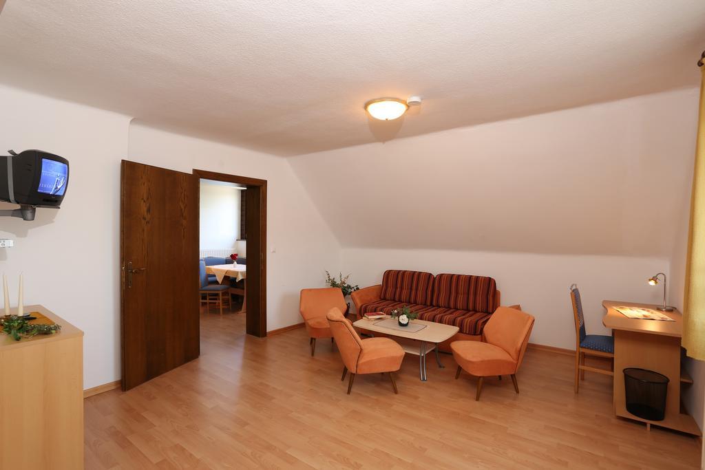 Hofer Guest House Villach Cameră foto