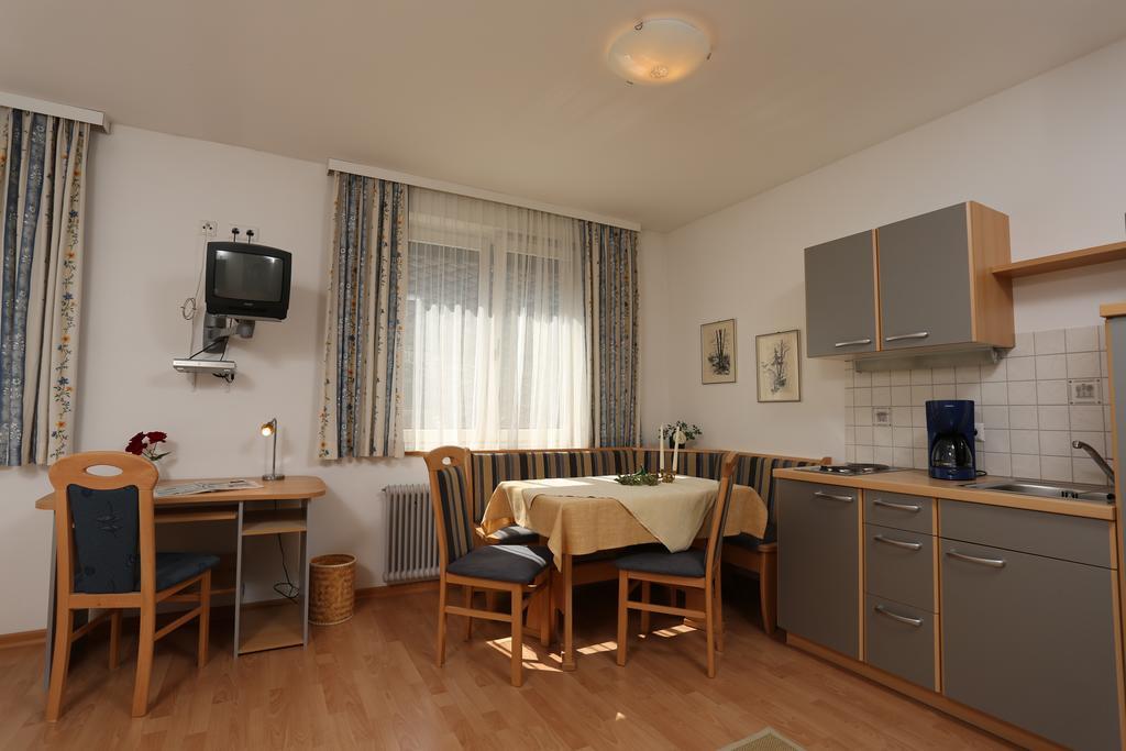 Hofer Guest House Villach Cameră foto
